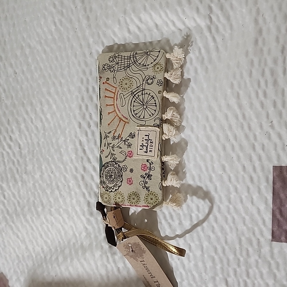 LIZARD THICKET WRISTLET